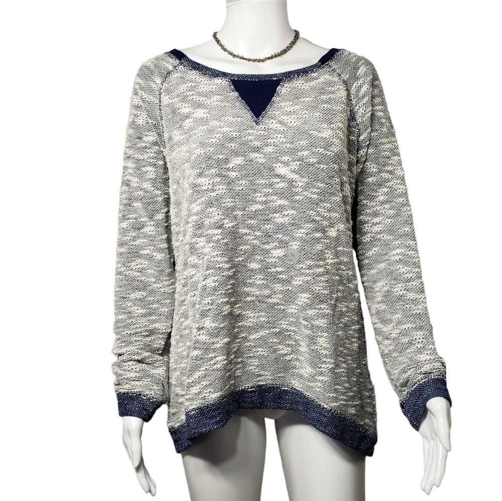 Pullover Sweater White and Denim Blue Textured Knit, Currants Woman,  Size L